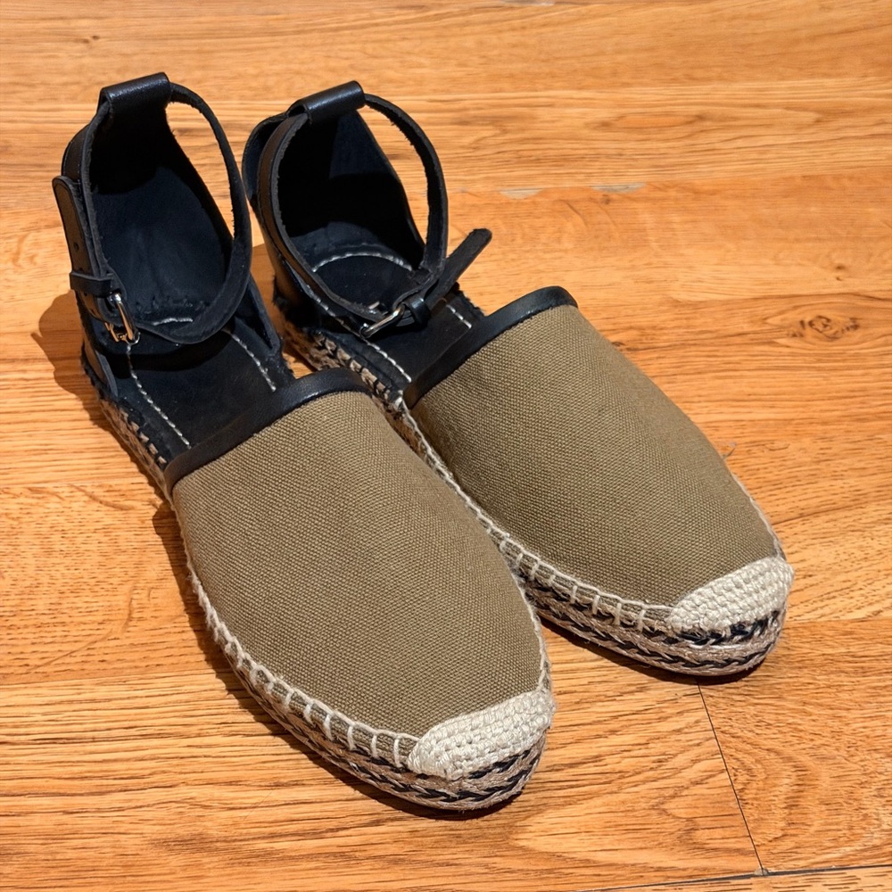 Isabel Marant Women's Tan and Black Espadrilles